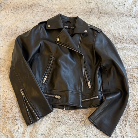 Zara Oversized Black Leather Jacket - Picture 4 of 12